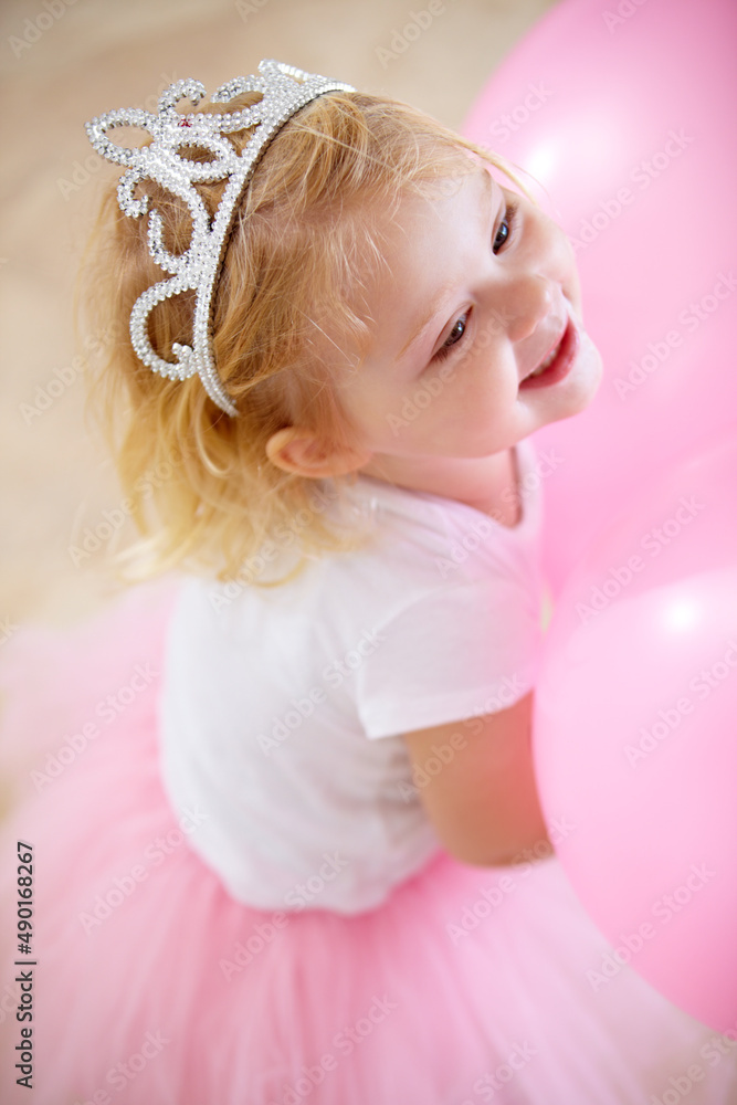 Foto de Shes the birthday princess. A little girl dressed up like a ...