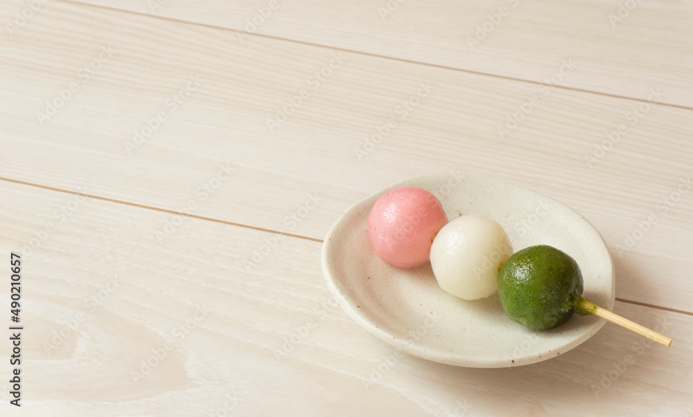 Three-color dumplings of Japanese sweets and copy space. 3色団子とコピースペース Three-color dumplings of Japanese sweets and copy space. 3色団子とコピースペース