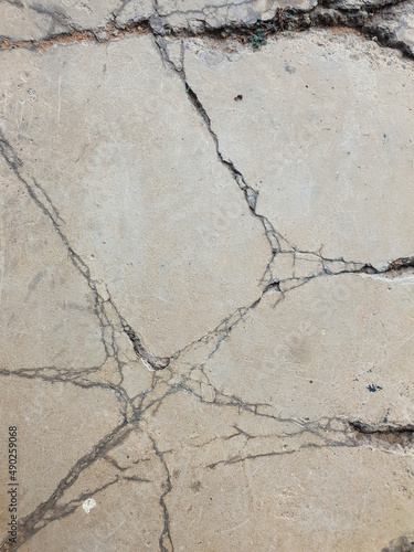 concrete floor with cracks