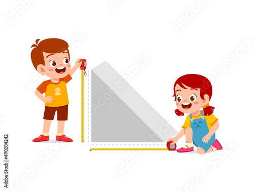 kids measure width and height from geometric shape