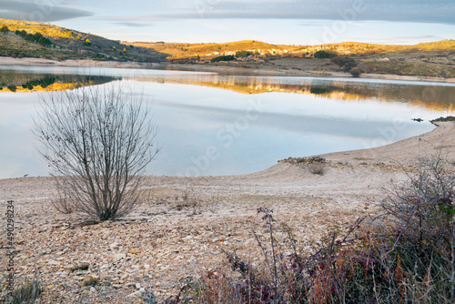 Embalse de la Aceña. Sierra de Guadarrama. Segovia. España.