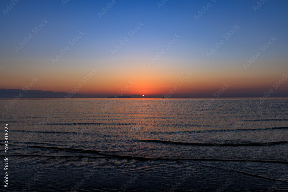 瀬戸内海の日没風景