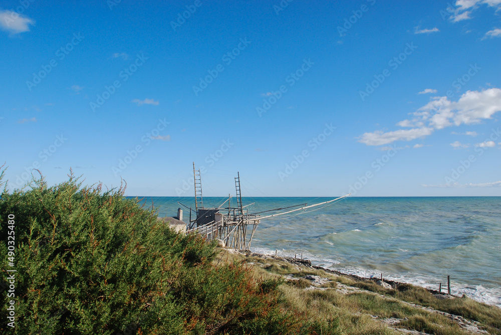 Vieste, Mare, trabucco antichissimi strumenti di pesca, struttura in legno, Sud, Puglia, Foggia, pesca