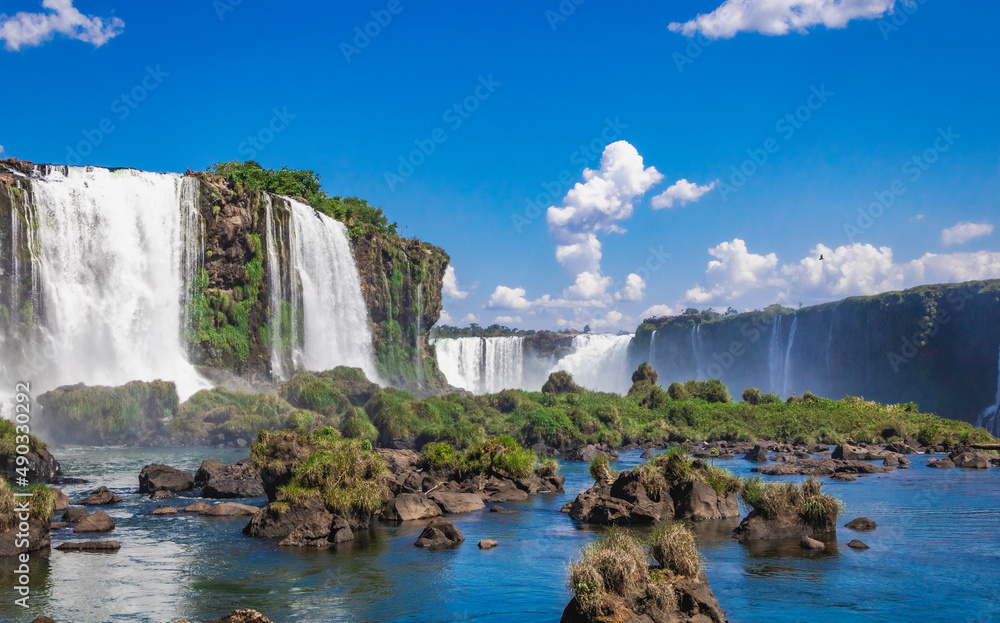 Fototapeta premium Foz do Iguaçu Watterfall Cataratas