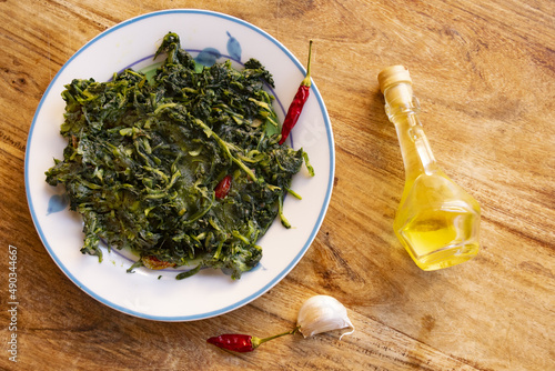 Bilde på lerret sauteed chicory greens