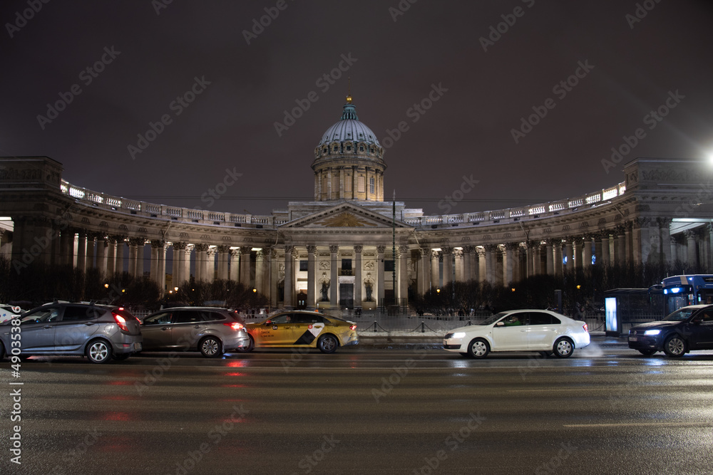 st pauls cathedral at night