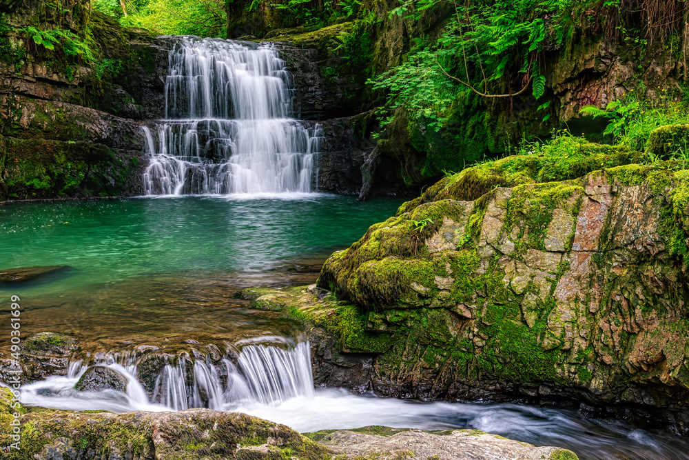 Fototapeta premium Sychryd Falls Waterfall