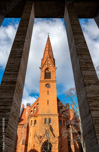 Kirchturm der evangelischen Matthäuskirche in Steglitz photo