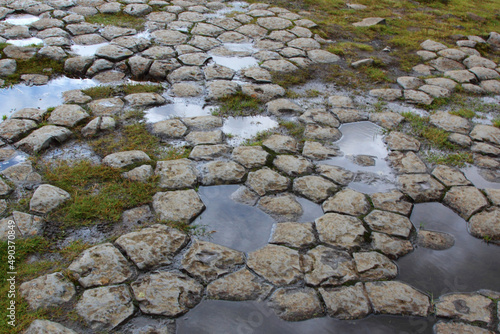 Island - Kirkjugólf - Basaltsäulenboden / Iceand - Kirkjugólf - Basalt stone slabs /