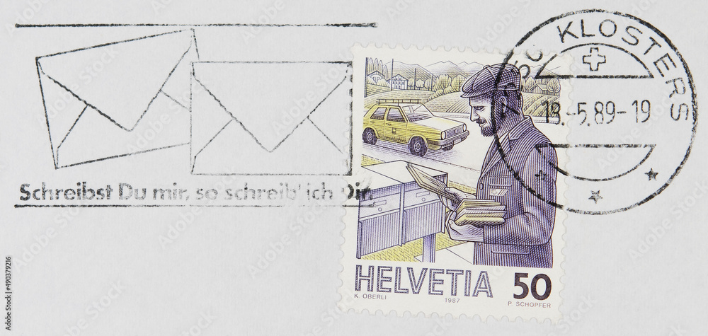 briefmarke stamp schweiz helvetia swiss switzerland briefumschlag envelope slogan werbung briefträger postman postbote lila purple klosters