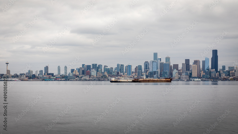  Seattle skyline from Alki Beach Pier