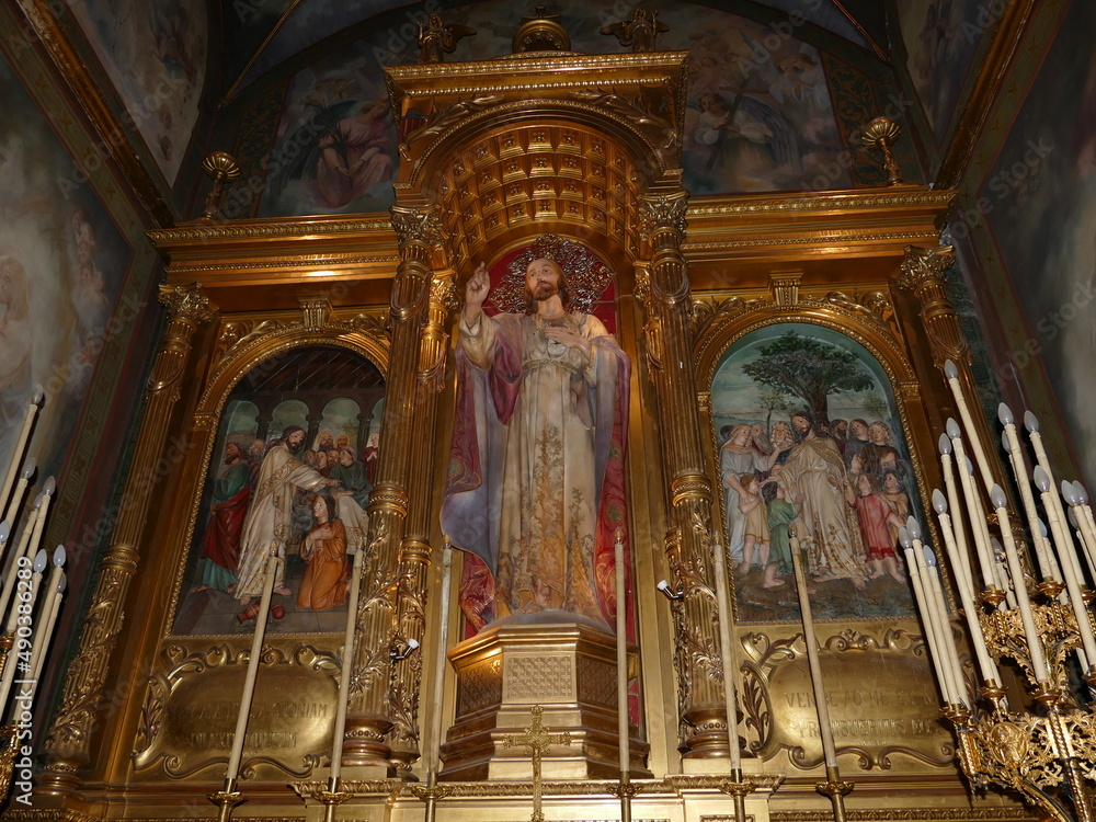 Obraz premium Sculpture of Jesus Christ and Bible scenes in a side altar of Sant Bartomeu Parish Church, Soller, Mallorca, Balearic Islands, Spain