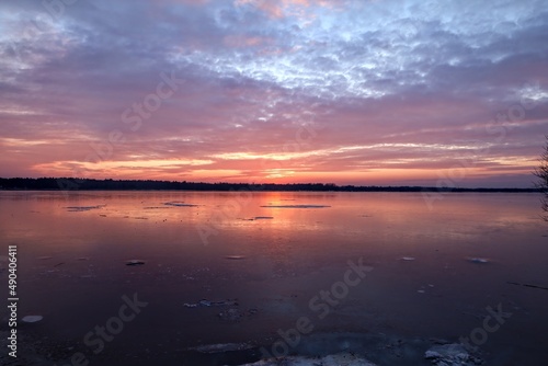 Fototapeta Naklejka Na Ścianę i Meble -  sunset over the river