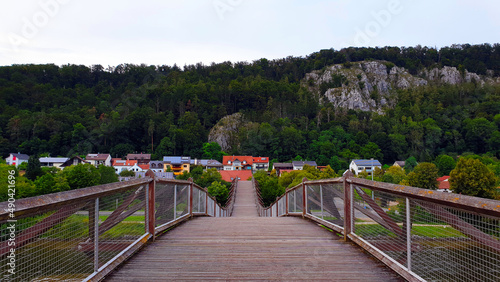 Wallpaper Mural Idyllische Landschaft Holzbrücke, Donau. Wandern in Bayern Alpen, Bavaria, Deutschland, Europe. Torontodigital.ca