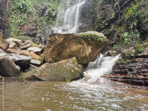 monumento de pedras sobrepostas photo