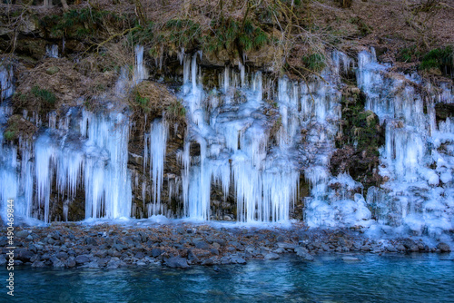 三十槌の氷柱