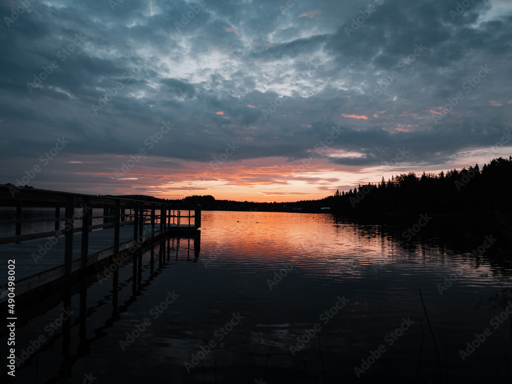 Obraz premium LAKE SUNSET