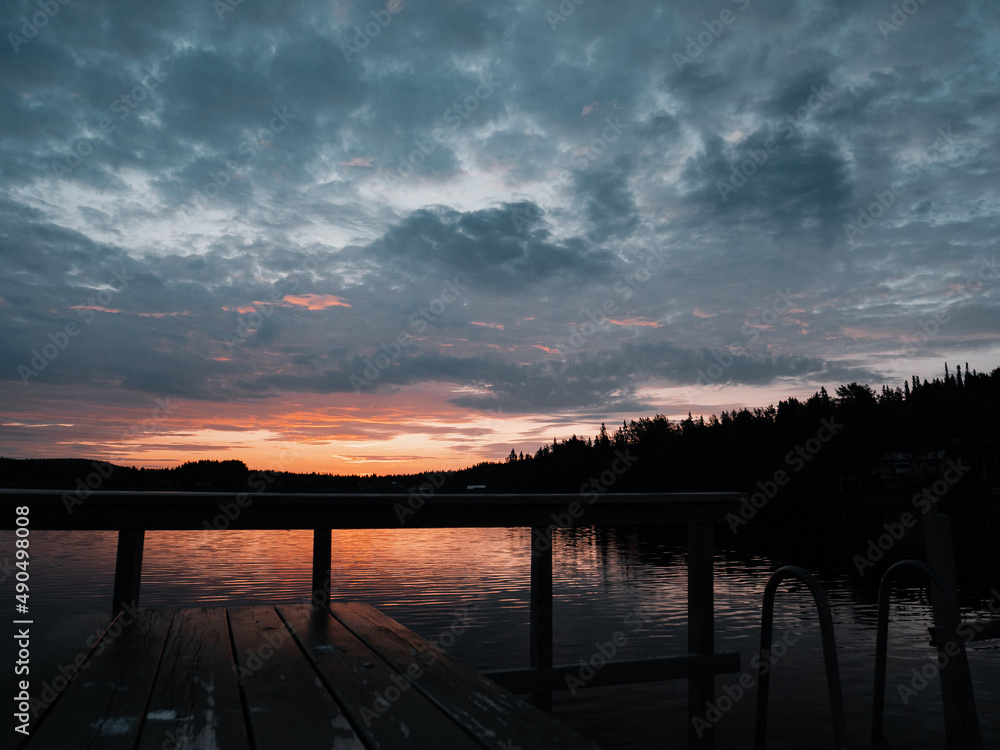 LAKE SUNSET RED LAKE SUNSET RED