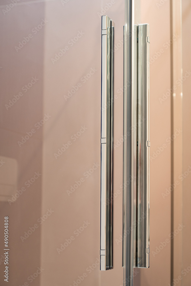 Silver longitudinal handle for a glass shower enclosure Silver longitudinal handle for a glass shower enclosure