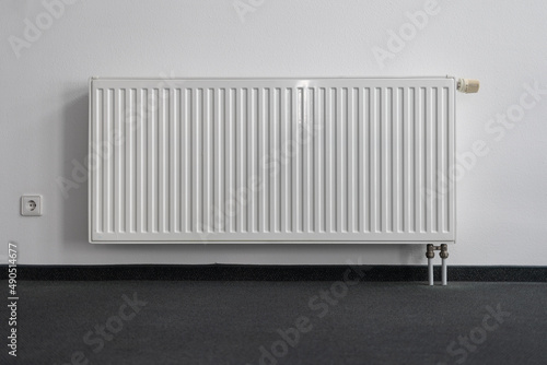 Wallpaper Mural Heizkörper an Wand mit Thermostat Torontodigital.ca