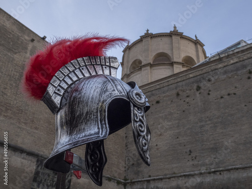 Canvas Print gladiator helm on rome background
