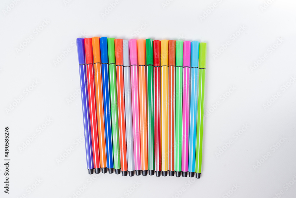 Obraz premium coloring pens isolated on a white background