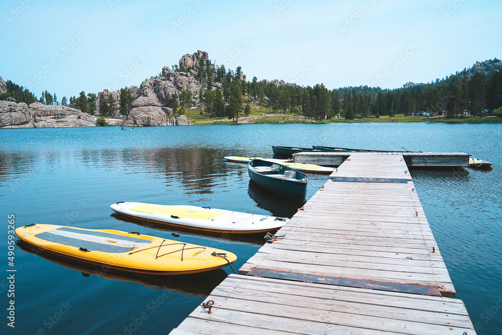 Obraz premium summer lake scene and boats