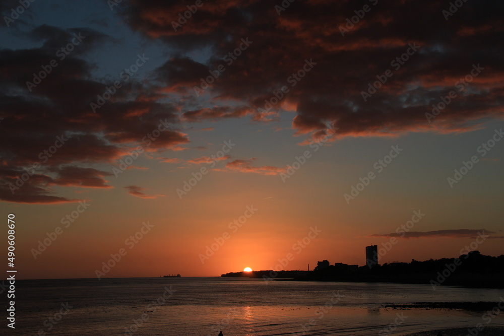 Coucher de soleil sur la plage de la Concurrence, La Rochelle