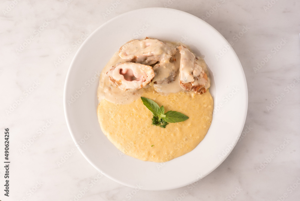 BLUE CHICKEN CORDON WITH MASHED POTATOES BLUE CHICKEN CORDON WITH MASHED POTATOES