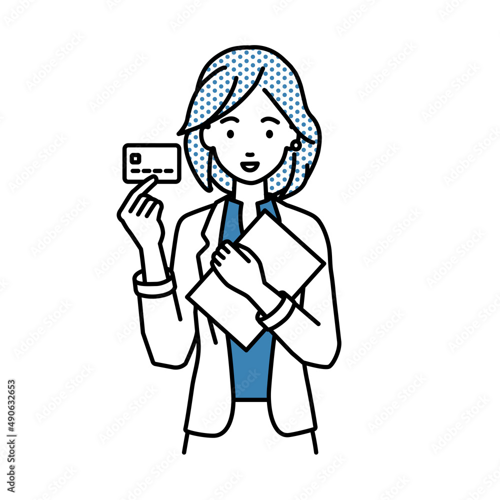 立って書類とカードを手に持つジャケットの女性 立って書類とカードを手に持つジャケットの女性