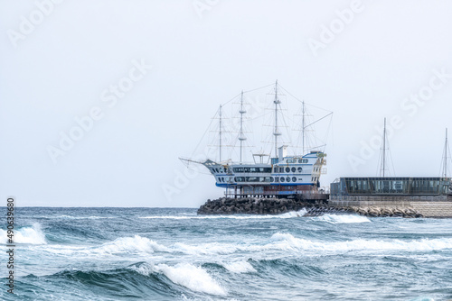 ship shaped restaurant