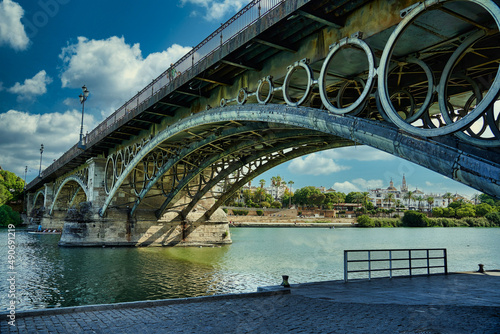 Triana bridge, also called Isabel II, in Seville. © Juanjo Díaz