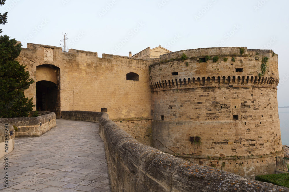 Taranto, Apulia, Italy: the castle