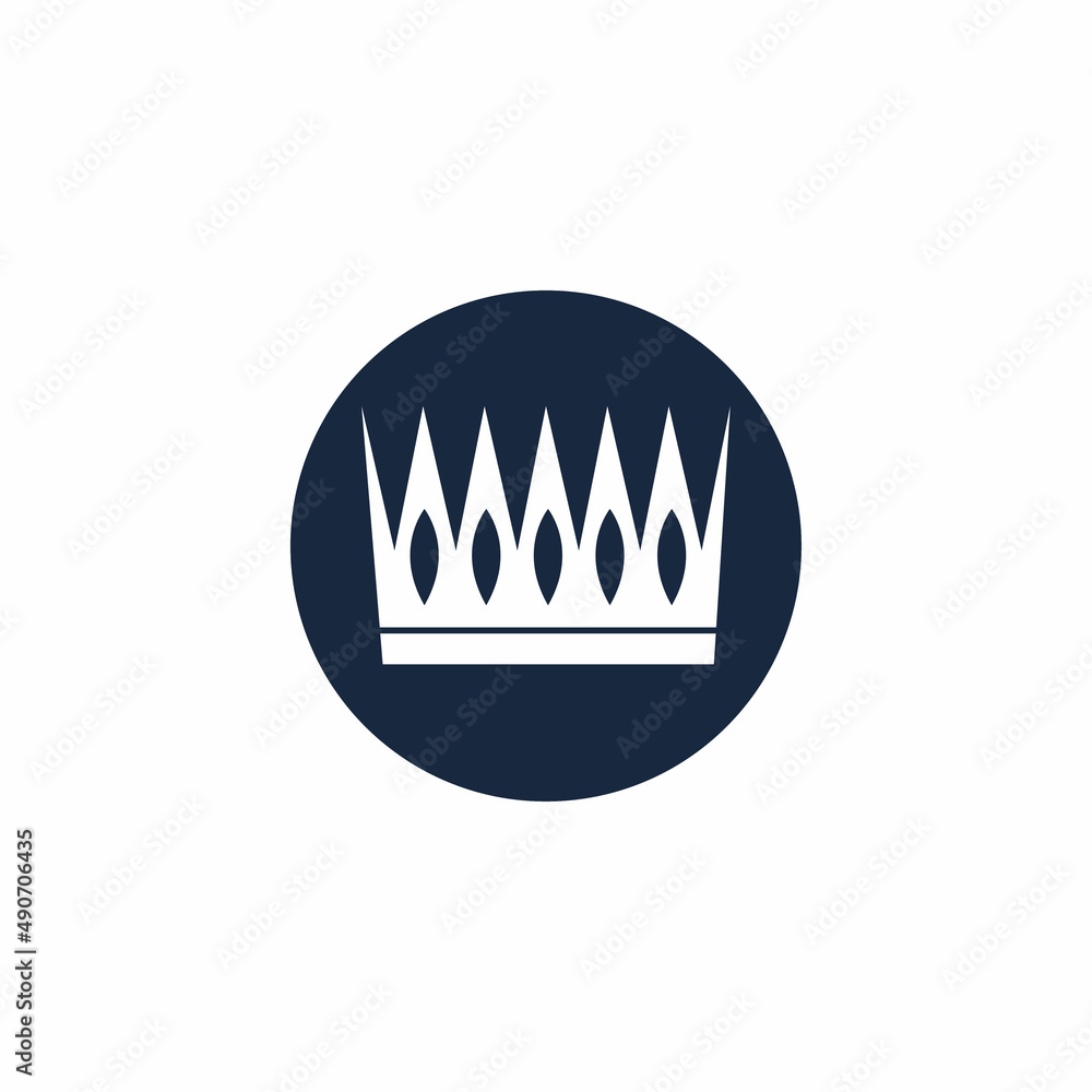 Obraz premium Set of crown icons. Collection of crown awards for winners champions leadership. Vector isolated elements for logo label game hotel an app design. Royal king queen princess crown.
