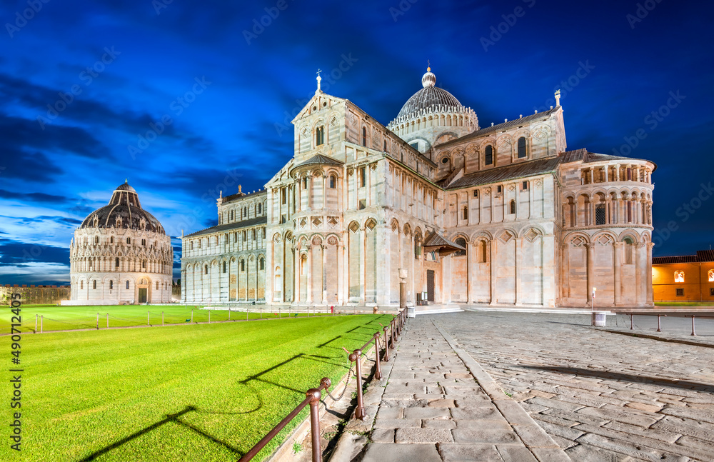 Pisa, Leaning Tower and Putti Fountaind - Italy, Tuscany.