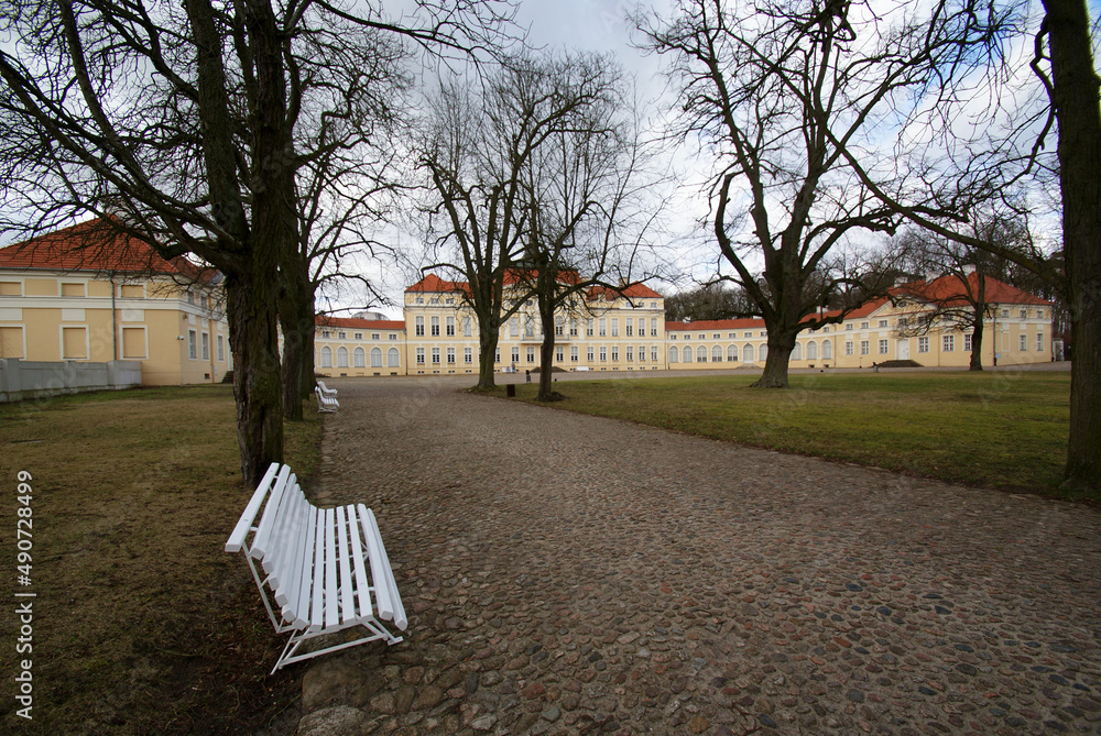 I invite you to a bench in the park in front of Rogalin Palace