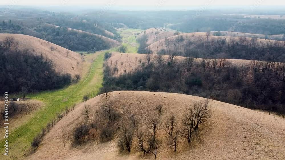 Amazing views of the closely connected hills where people hike and ride electric bikes 14 Amazing views of the closely connected hills where people hike and ride electric bikes 14