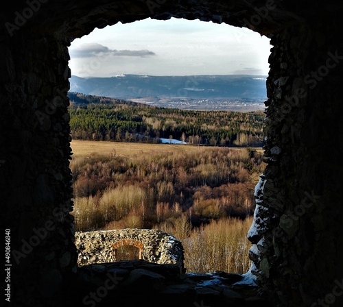 Sudety widziane z okna zamku na Andelske Hore
