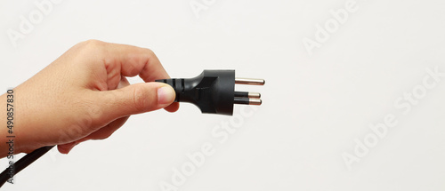 Electrical appliances plugs full of all plugs or plugs together. Because of the risk of causing a short circuit from high heat accumulated in the wires.