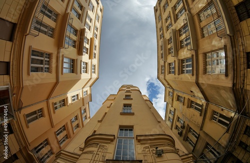  Beautiful historic townhouse in Lodz. Piotrkowska street