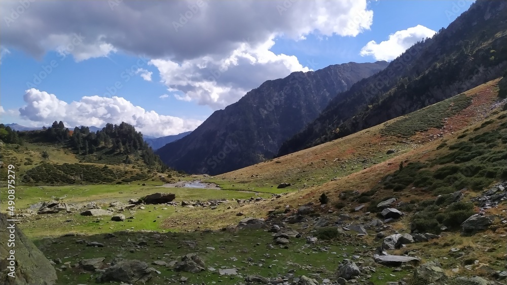Fototapeta premium refugi del pla de l'estany la massana