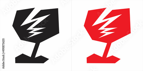 Simple polygonal fragile icon set