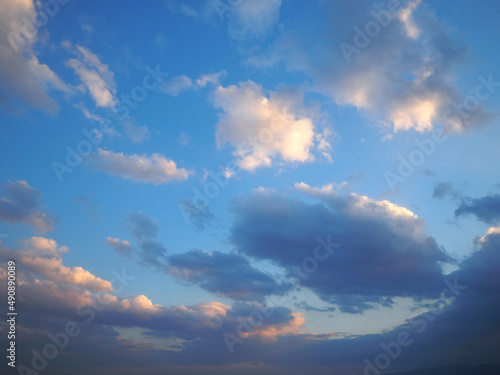 Fototapeta Naklejka Na Ścianę i Meble -  夕方の雲と美しい空