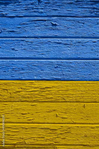 Wallpaper Mural Blau Gelb - Alte Holzlatten in den Farben der Ukraine Flagge  Torontodigital.ca