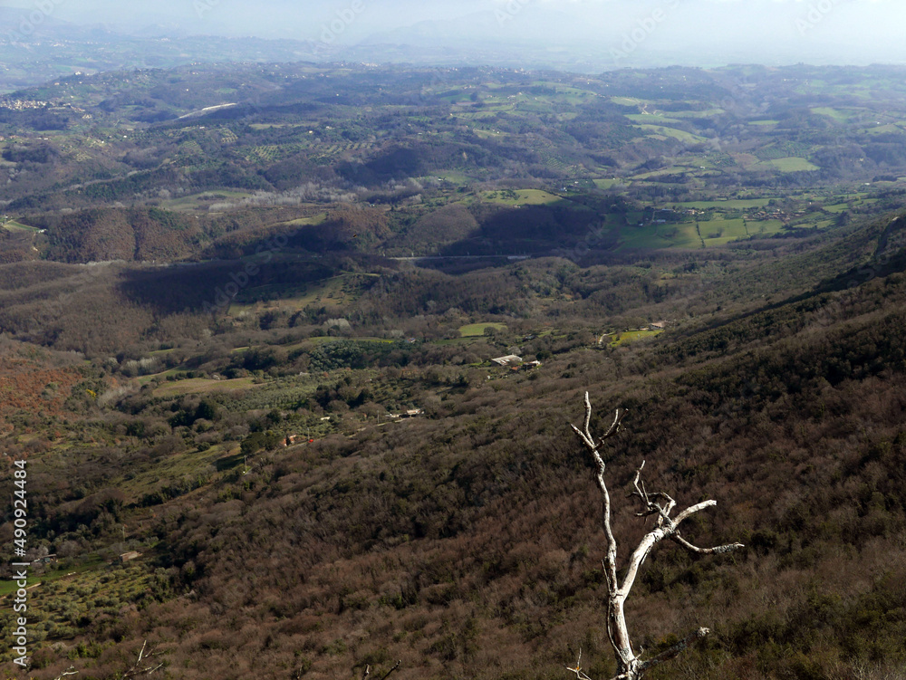 panorama di bel paesaggio collinare nel Lazio