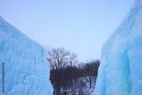 日本 北海道 千歳 冬 支笏湖 氷濤まつり photo