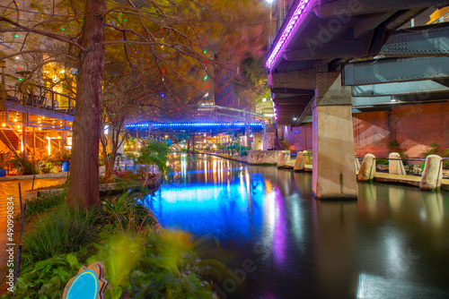 Slika na platnu San Antonio River Walk between E Crockett Street and N Presa Street at night in downtown San Antonio, Texas, USA