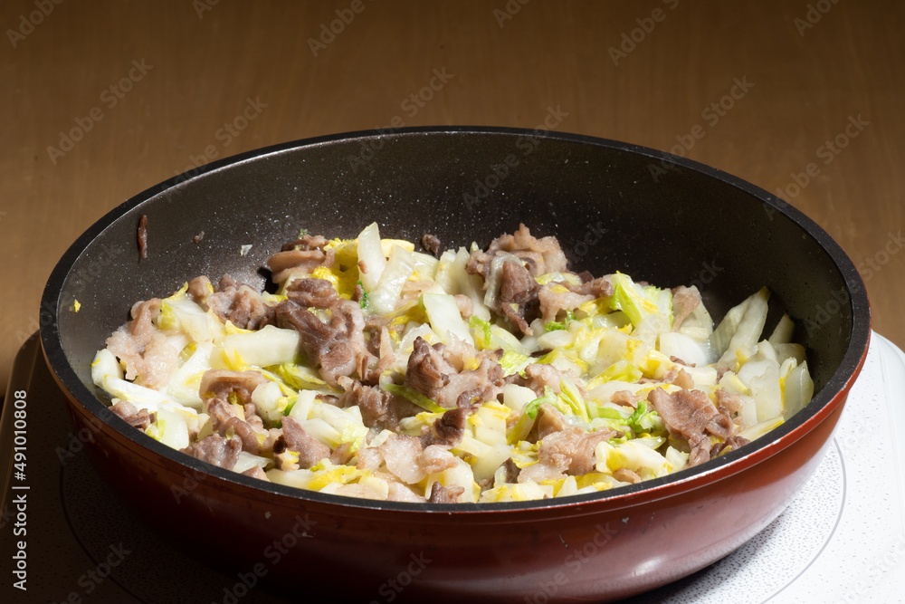 白菜と豚肉の炒め物