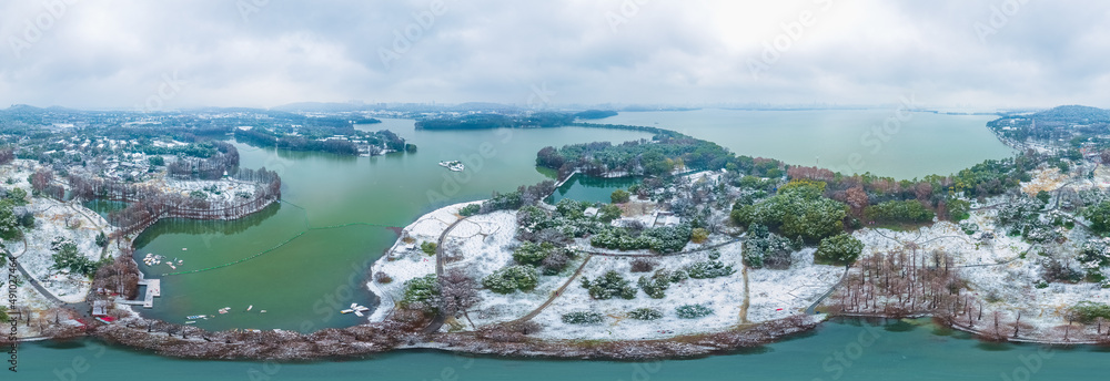Winter snow scene in Plum Garden, East Lake Scenic Area, Wuhan, Hubei