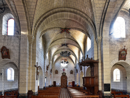Frankreich - Sanguinet - Eglise Saint-Sauveur de Sanguinet - Innenansicht © Uwalthie Pic Project